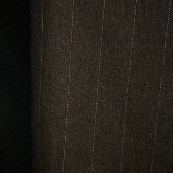 Hickey Freeman grey pinstriped suit.  Excellent condition and well maintained. - Picture 7 of 7